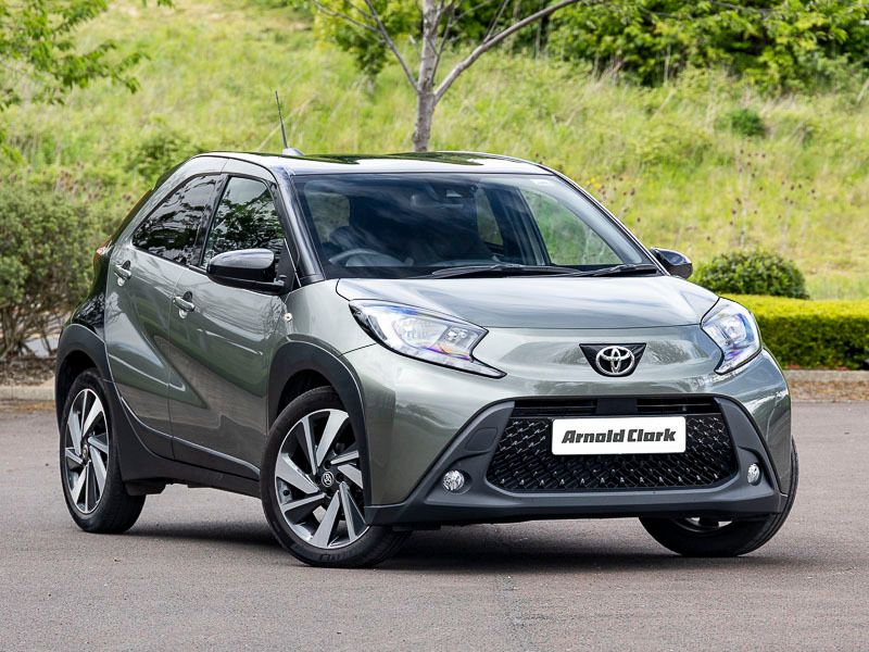 Green Used 2022 Toyota Aygo Hatchback | £12,998 (Fair price) - Image 1/4