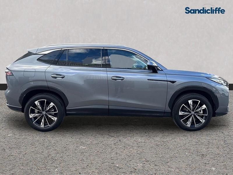 Used MG HS Trophy 224 HP (164 kW) 2024 Metallic  urban grey SUV