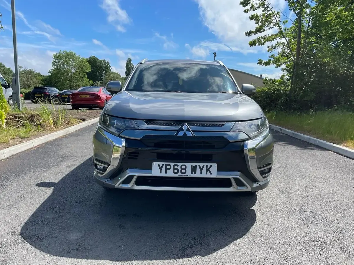 Used Mitsubishi Outlander P-HEV 2018 Grey Estate