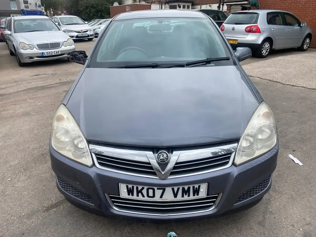 Used Vauxhall Astra 140 HP (102 kW) 2007 Grey Hatchback