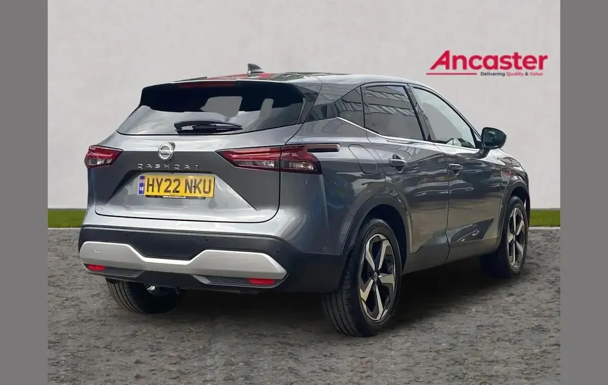 Used Nissan Qashqai N-Connecta 155 HP (114 kW) 2022 Grey SUV