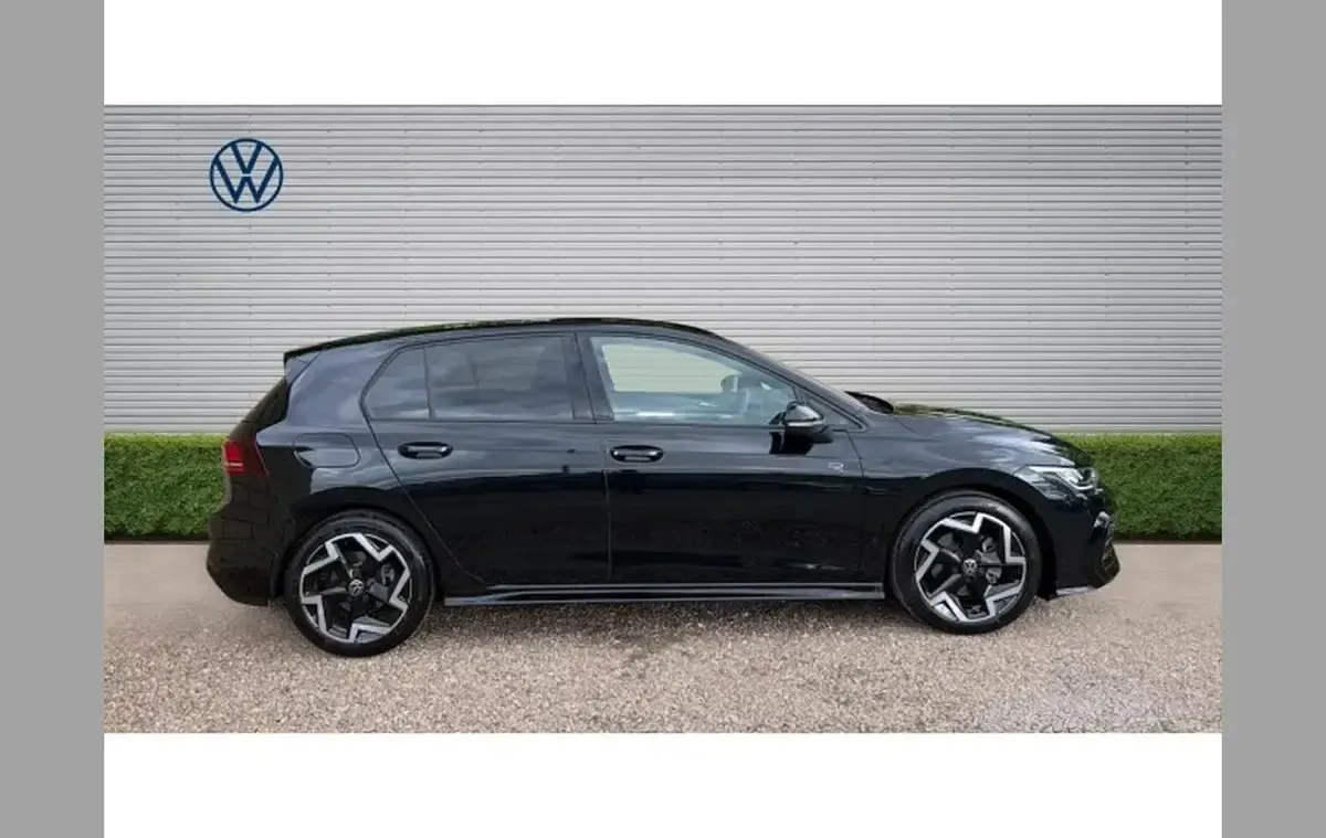 Used VW Golf VIII R-line 150 HP (110 kW) 2025 Black Hatchback