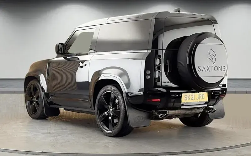 Used Land Rover Defender 525 HP (386 kW) 2024 SUV