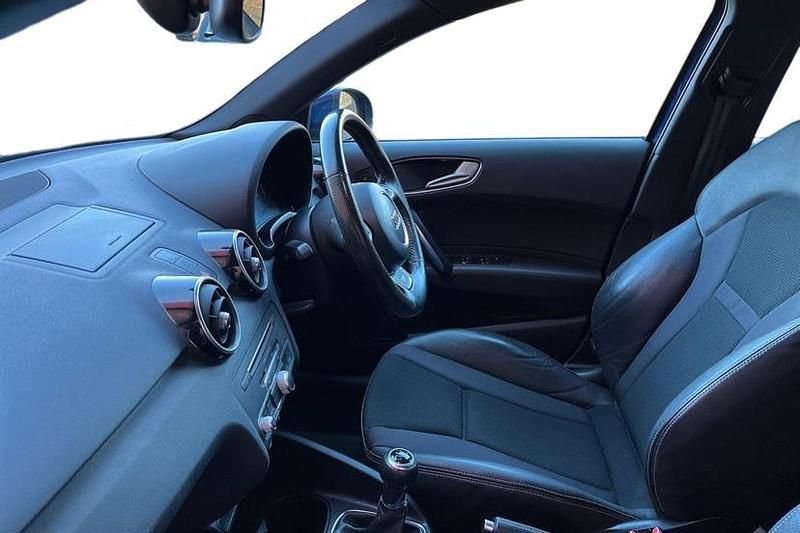 Used Audi A1 S-Line 125 HP (91 kW) 2015 Utopia blue Hatchback