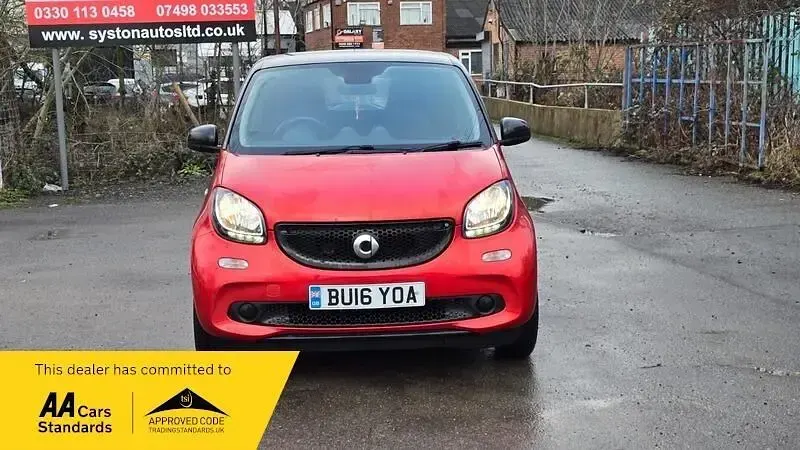Used Smart ForFour Passion 71 HP (52 kW) 2016 Red Hatchback