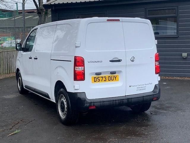 Used Vauxhall Vivaro 100 HP (73 kW) 2023 White MPV