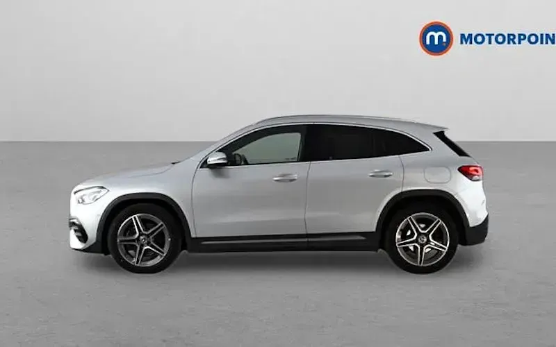 Used Mercedes GLA180 AMG line 136 HP (100 kW) 2021 Silver SUV