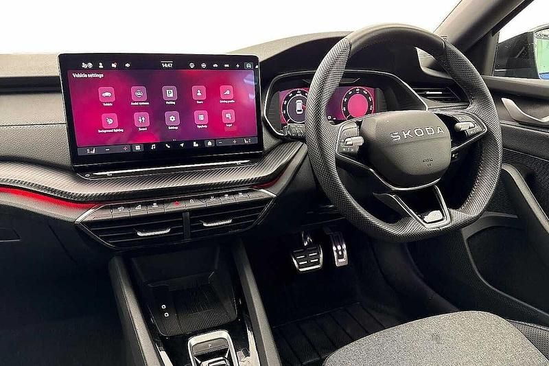 Used Skoda Octavia SportLine 147 HP (108 kW) 2025 Blue Estate