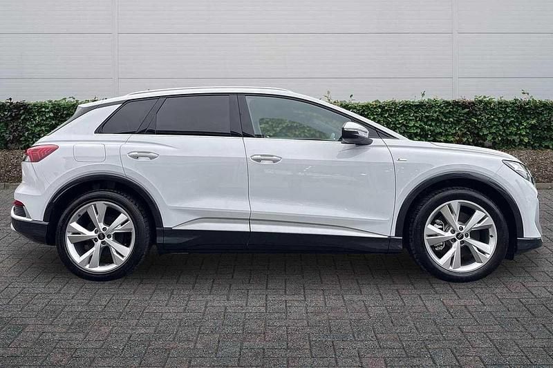 New Audi Q4 e-tron S-Line 210 kW (286 HP) 2025 Glacier white, metallic SUV