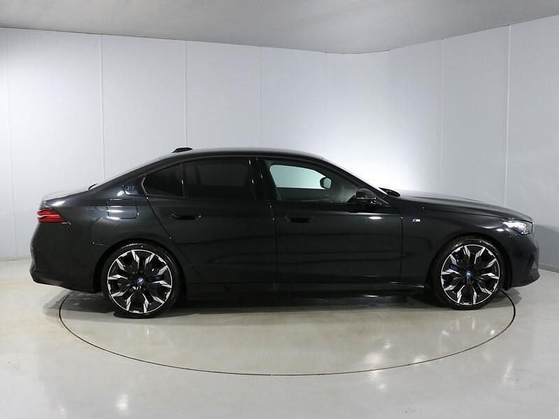 Used BMW i5 M Sport 250 kW (340 HP) 2025 Black Sedan