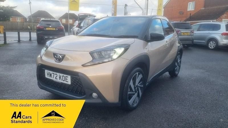 Used Toyota Aygo 72 HP (52 kW) 2022 Beige Hatchback