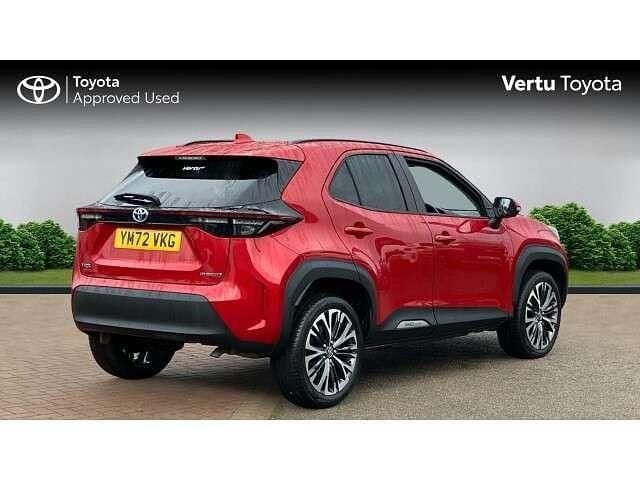 Used Toyota Yaris Cross 113 HP (83 kW) 2023 Red SUV