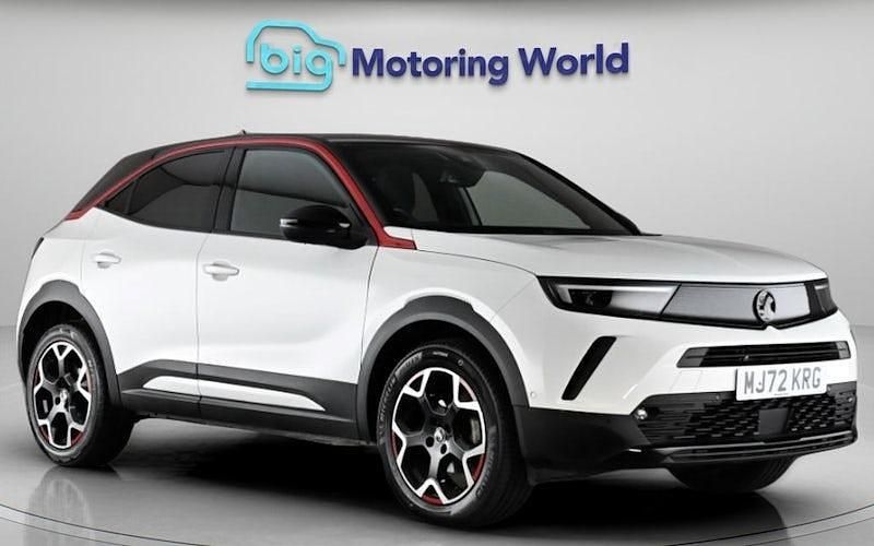 Used Vauxhall Mokka GS Line 131 HP (96 kW) 2022 White SUV