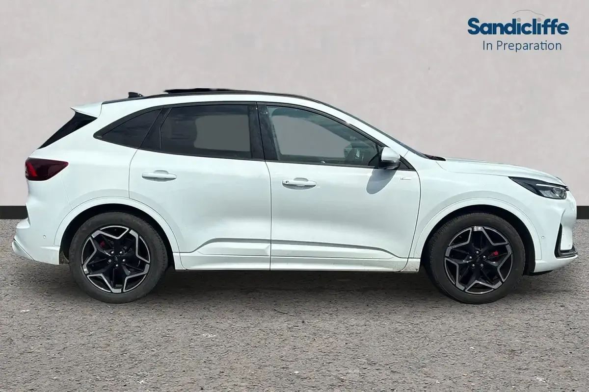 Used Ford Kuga ST-Line X 180 HP (132 kW) 2026 White SUV
