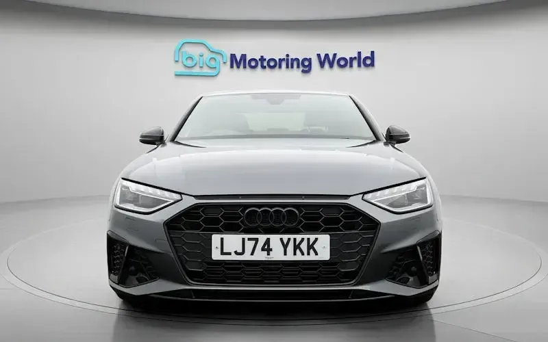 Used Audi A4 Black Edition 150 HP (110 kW) 2024 Grey Sedan
