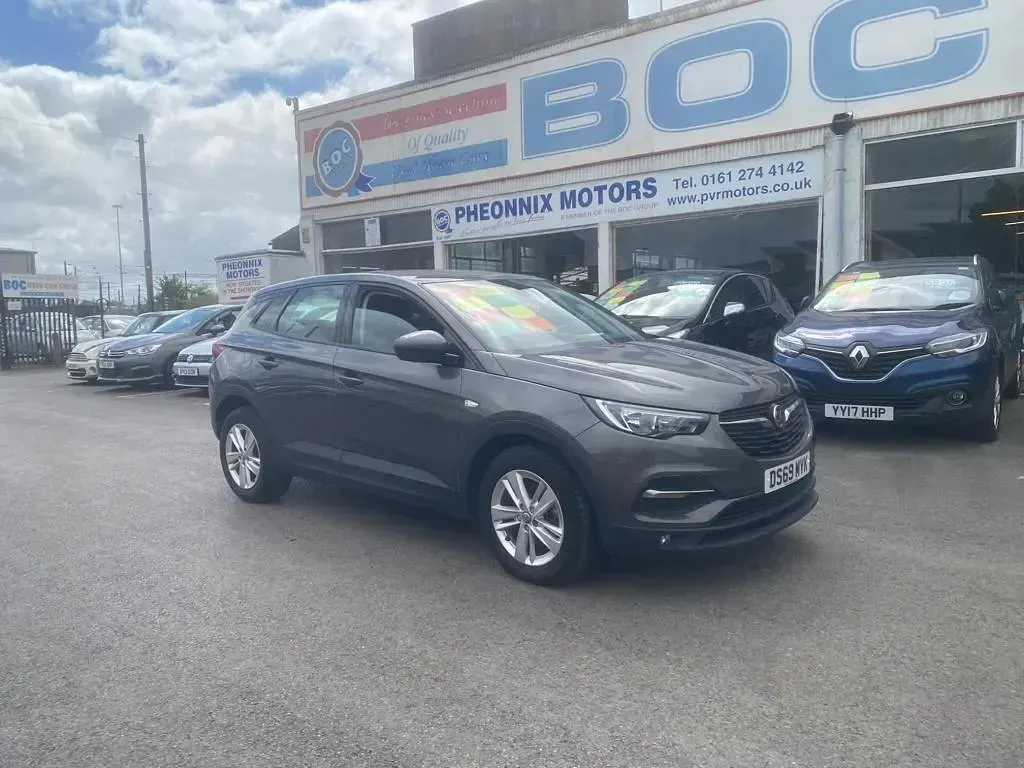 Used Vauxhall Grandland X S 130 HP (95 kW) 2019 Grey SUV