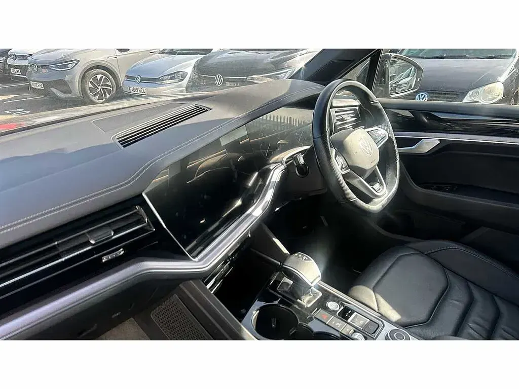 Used VW Touareg Black Edition 286 HP (210 kW) 2023 Grey SUV