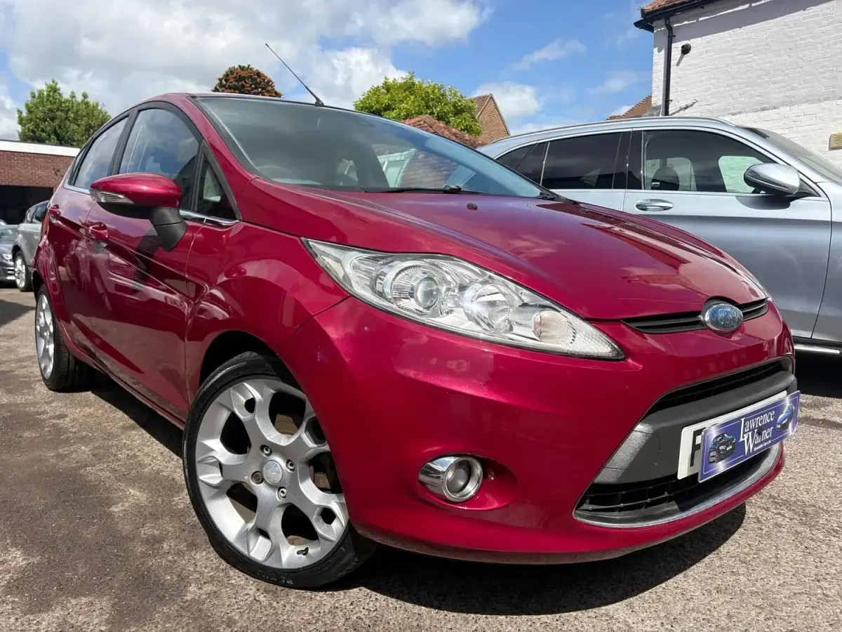 Used Ford Fiesta Titanium 2008 Red Hatchback