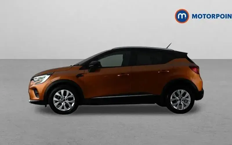 Used Renault Captur Iconic 140 HP (102 kW) 2021 Orange/black SUV