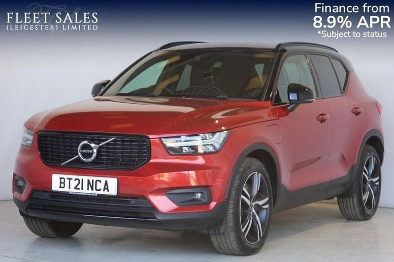 Red Used 2021 Volvo XC40 R-Design SUV | £18,860 (Super price) - Image 1/3