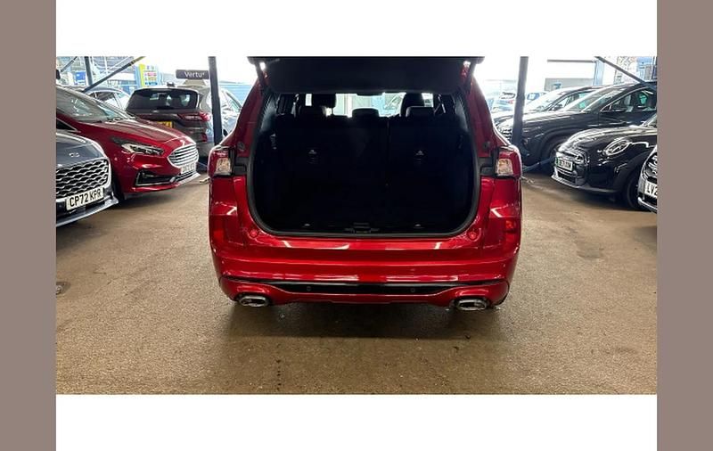 Used Ford Kuga ST-Line X 225 HP (165 kW) 2022 Red SUV