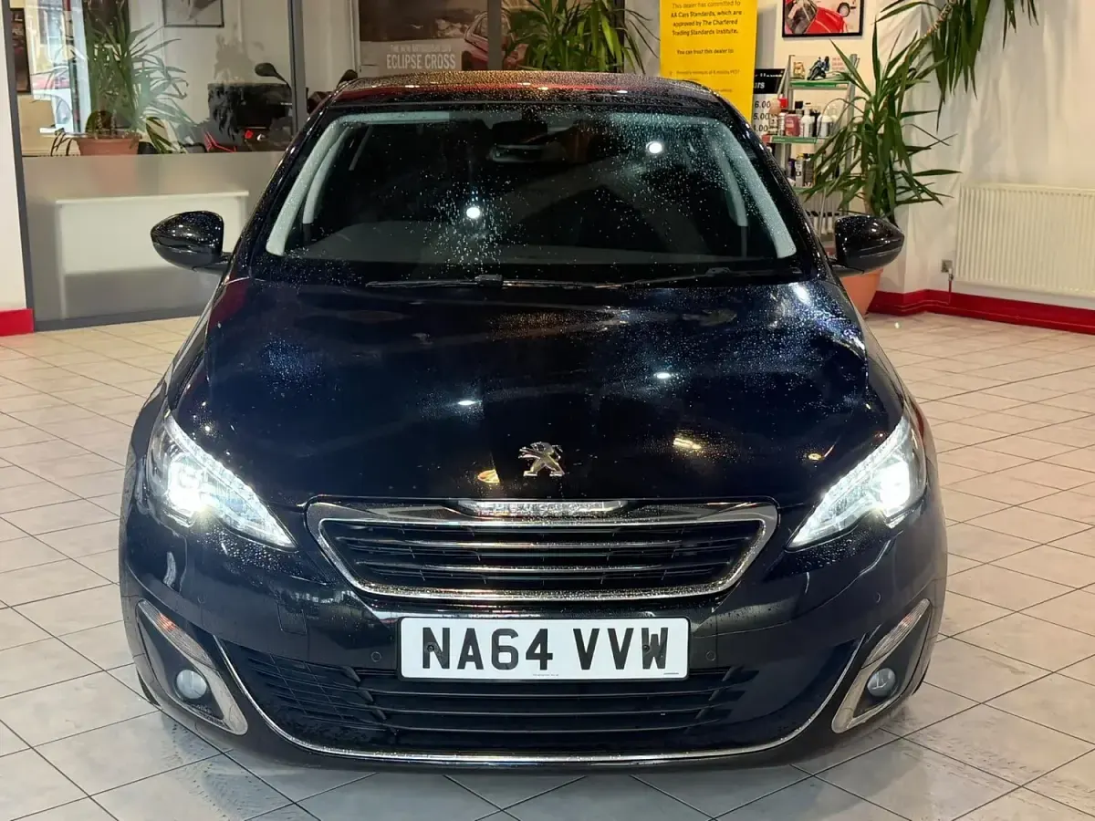 Used Peugeot 308 115 HP (84 kW) 2014 Black Hatchback
