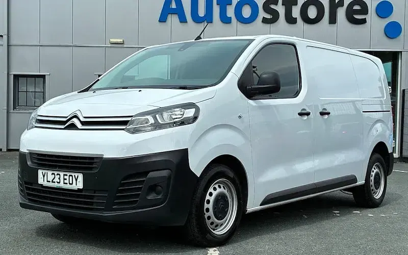 Used Citroën Dispatch 102 HP (75 kW) 2023 MPV