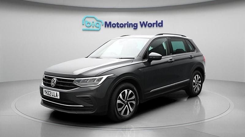 Used VW Tiguan Active 150 HP (110 kW) 2022 Grey SUV