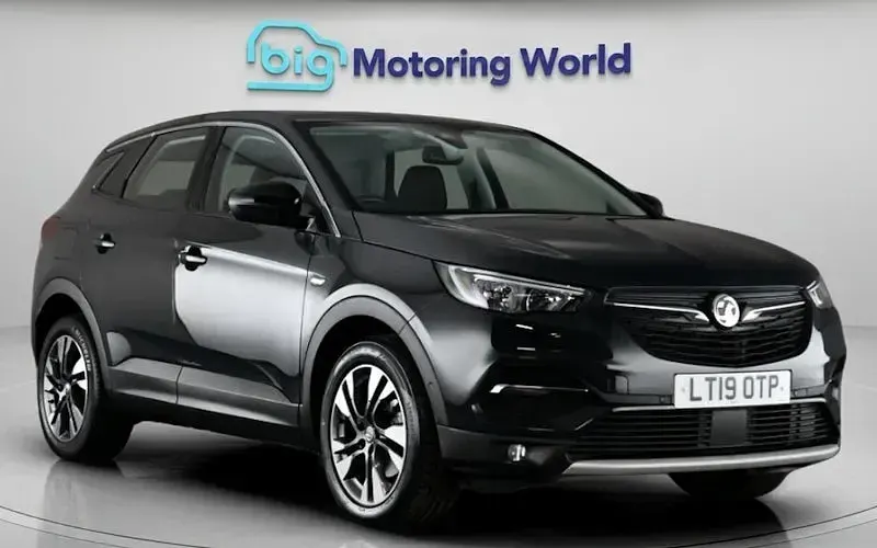 Używany Vauxhall Grandland X Sport 131 KM (96 kW) 2019 SUV