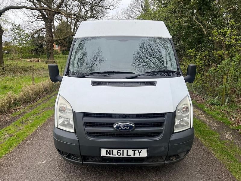 Used Ford Transit 85 HP (62 kW) 2011 White Van