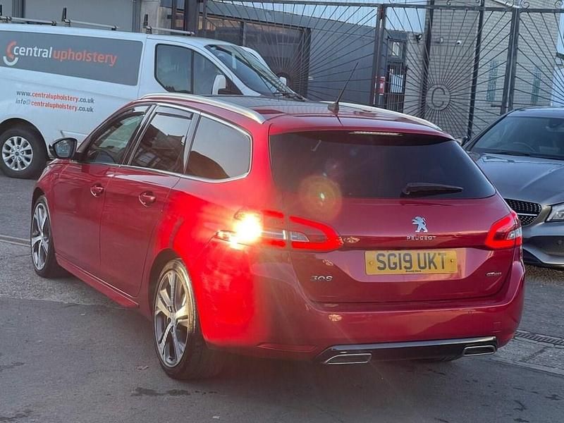 Used Peugeot 308 SW S 130 HP (95 kW) 2019 Red Estate