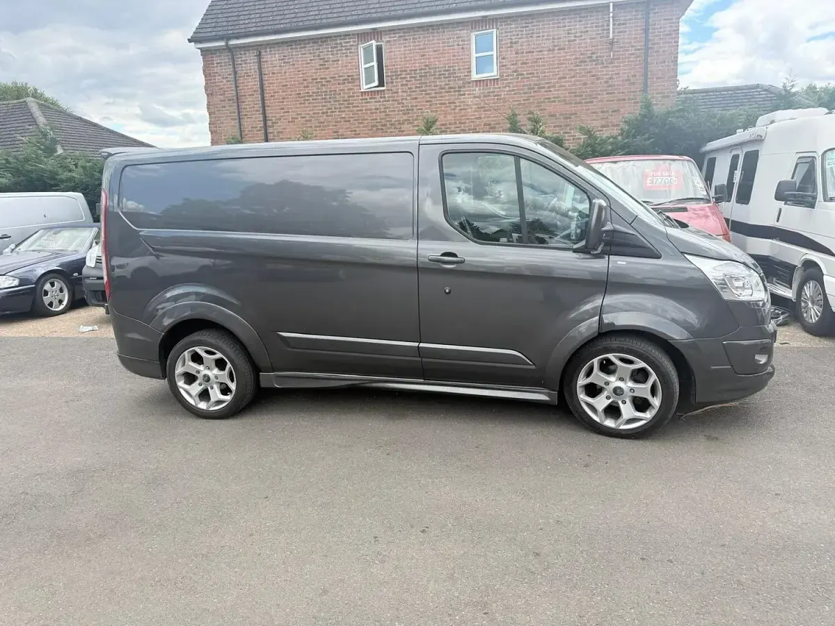 Used Ford Transit Custom Limited 170 HP (125 kW) 2018 Grey Van