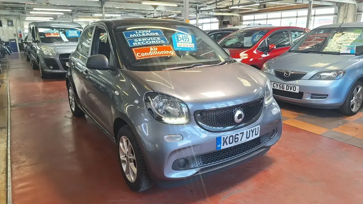 Used Smart ForFour Passion 71 HP (52 kW) 2018 Black Hatchback