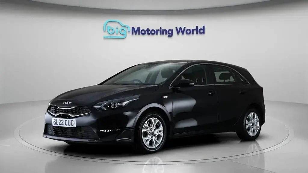 Used Kia Ceed 118 HP (86 kW) 2022 Black Hatchback