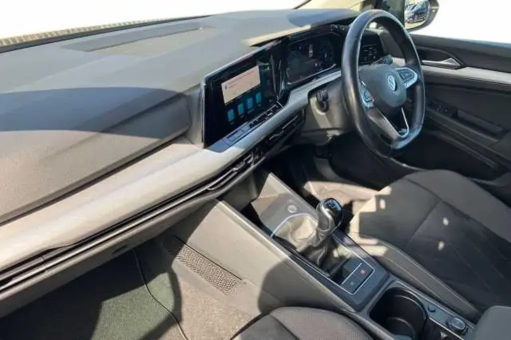 Used VW Golf VIII 130 HP (95 kW) 2021