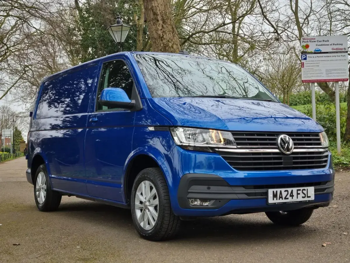 Używany VW Transporter Highline 150 KM (110 kW) 2024 Niebieski Van