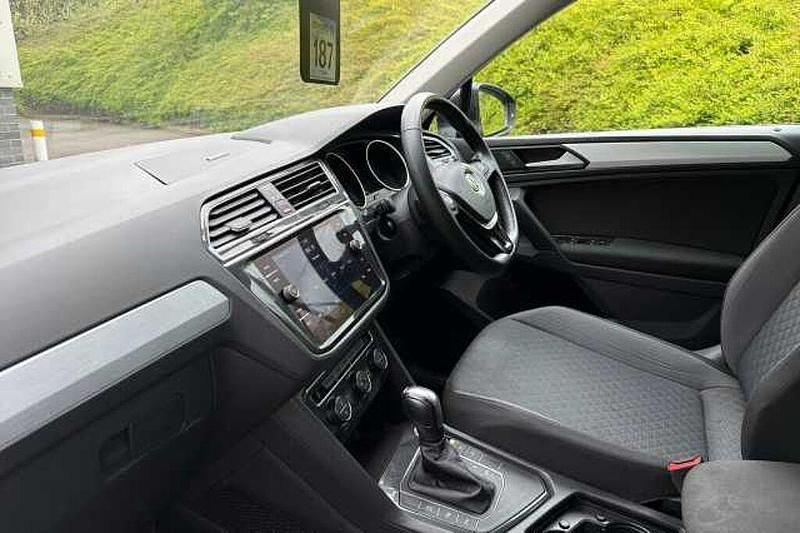 Usado VW Tiguan Match 150 HP (110 kW) 2020 Preto SUV