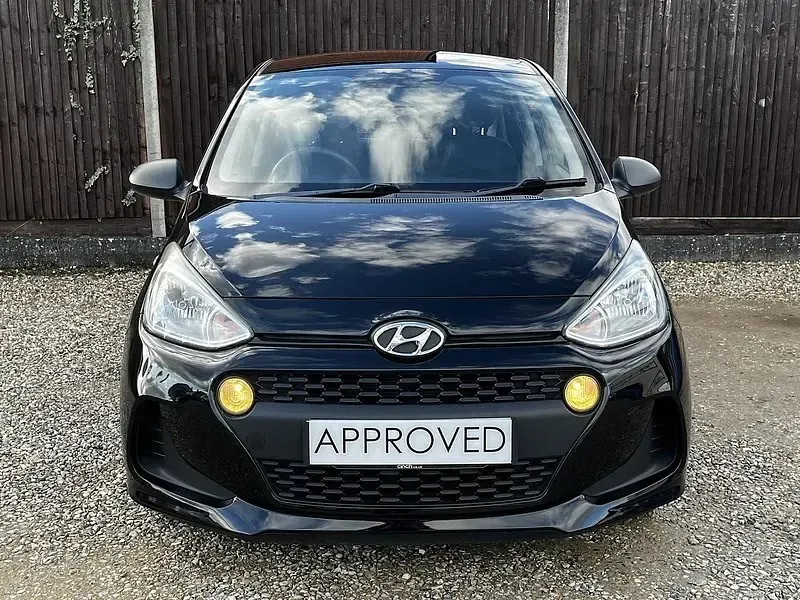 Używany Hyundai i10 67 KM (49 kW) 2018 Czarny Hatchback