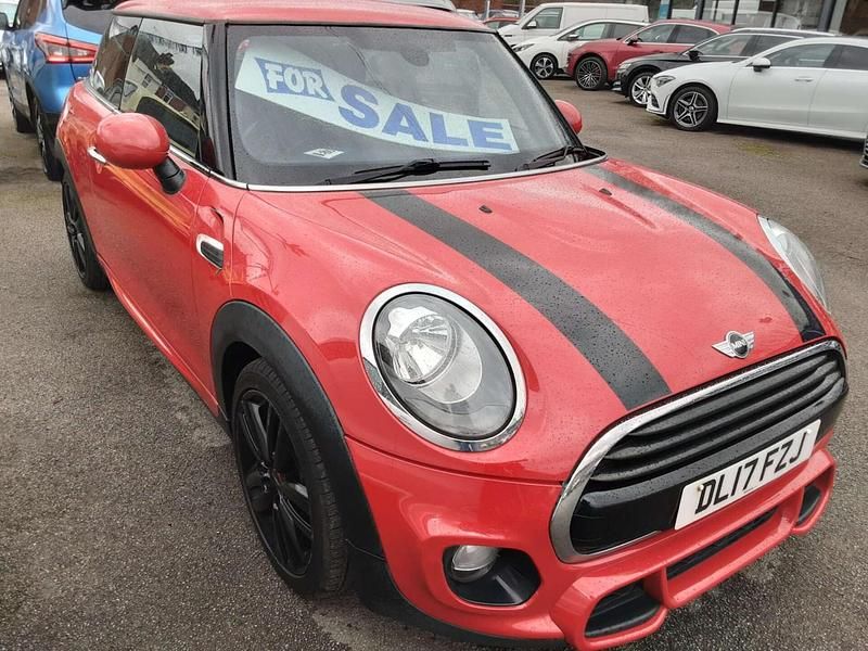 Used Mini Cooper Hatch 136 HP (100 kW) 2017 Red Hatchback