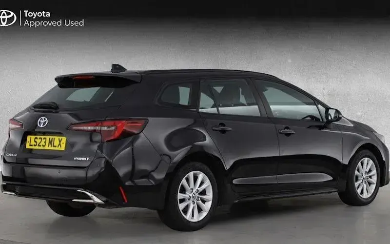 Used Toyota Corolla 140 HP (102 kW) 2026 Estate