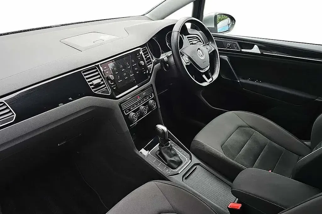 Used VW Golf Plus Cross 150 HP (110 kW) 2020