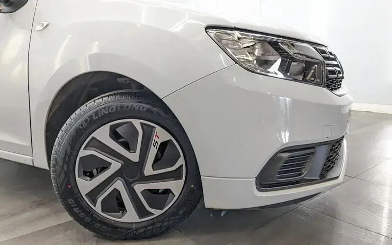 Gebraucht Dacia Sandero Ambiance 75 PS (55 kW) 2017 Weiß Kleinwagen