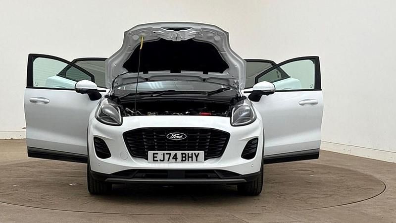 Used Ford Puma Titanium 2024 White Hatchback