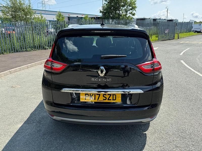 Used Renault Grand Scénic IV Dynamique 130 HP (95 kW) 2017 Black MPV