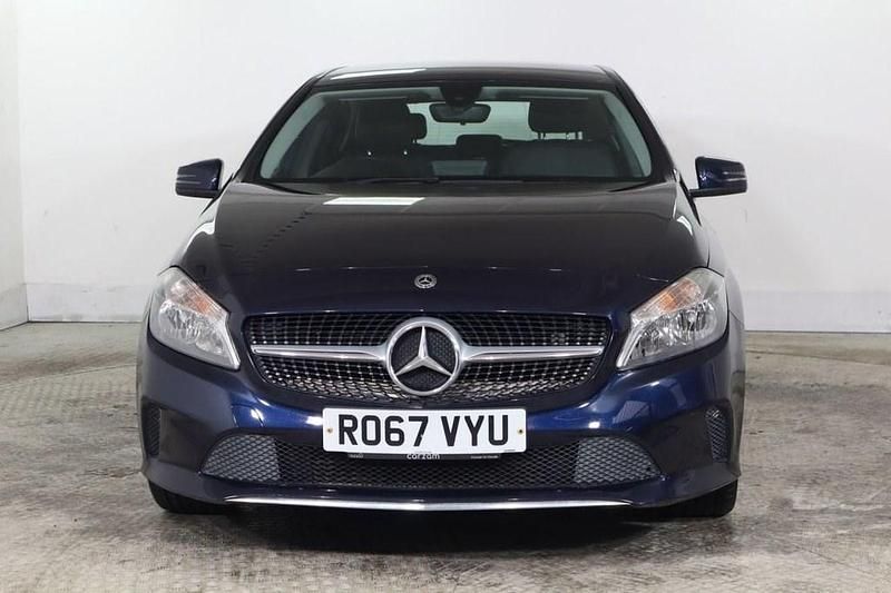 Used Mercedes A180 109 HP (80 kW) 2017 Blue Hatchback