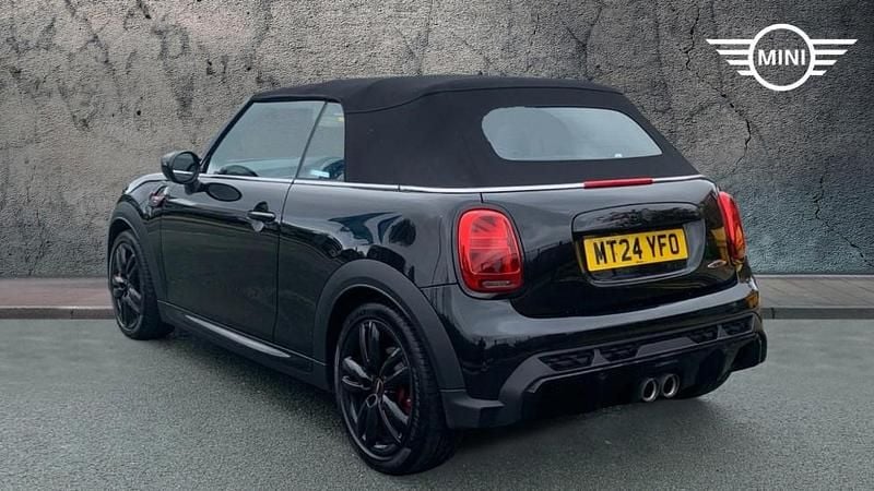 Used Mini John Cooper Works 228 HP (167 kW) 2024 Black Hatchback