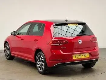 Used VW Golf VII Match 115 HP (84 kW) 2019 Red Hatchback