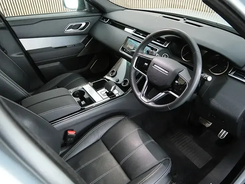 Used Land Rover Range Rover Velar S 204 HP (150 kW) 2023 Silver SUV