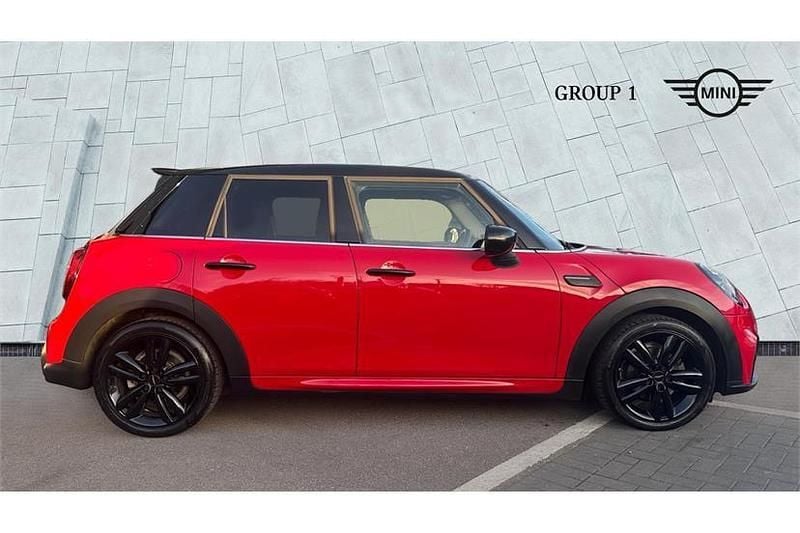 Used Mini Cooper Sport 136 HP (100 kW) 2021 Chili red Hatchback
