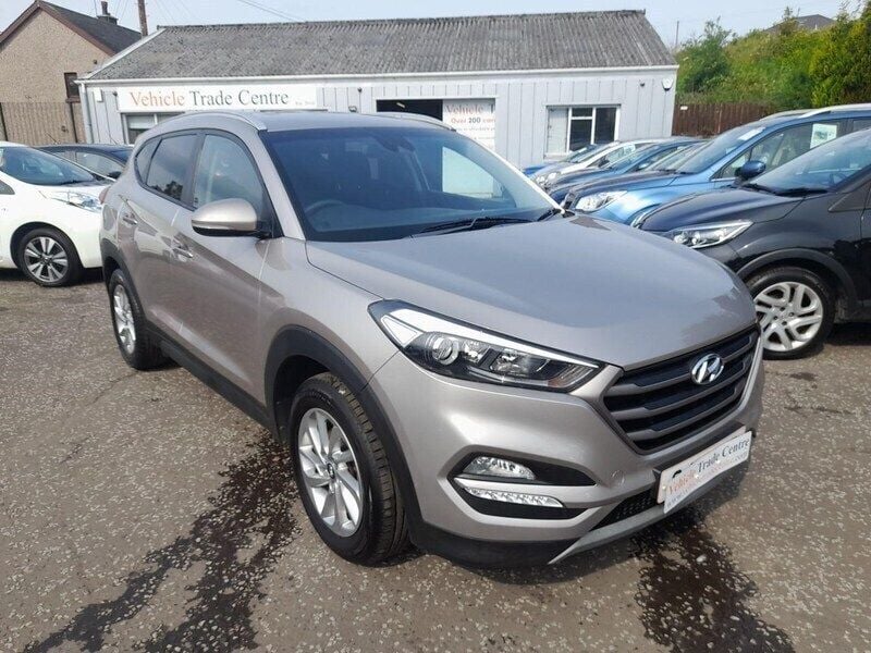 White Used 2017 Hyundai Tucson SE SUV | £9,499 (Fair price) - Image 1/4
